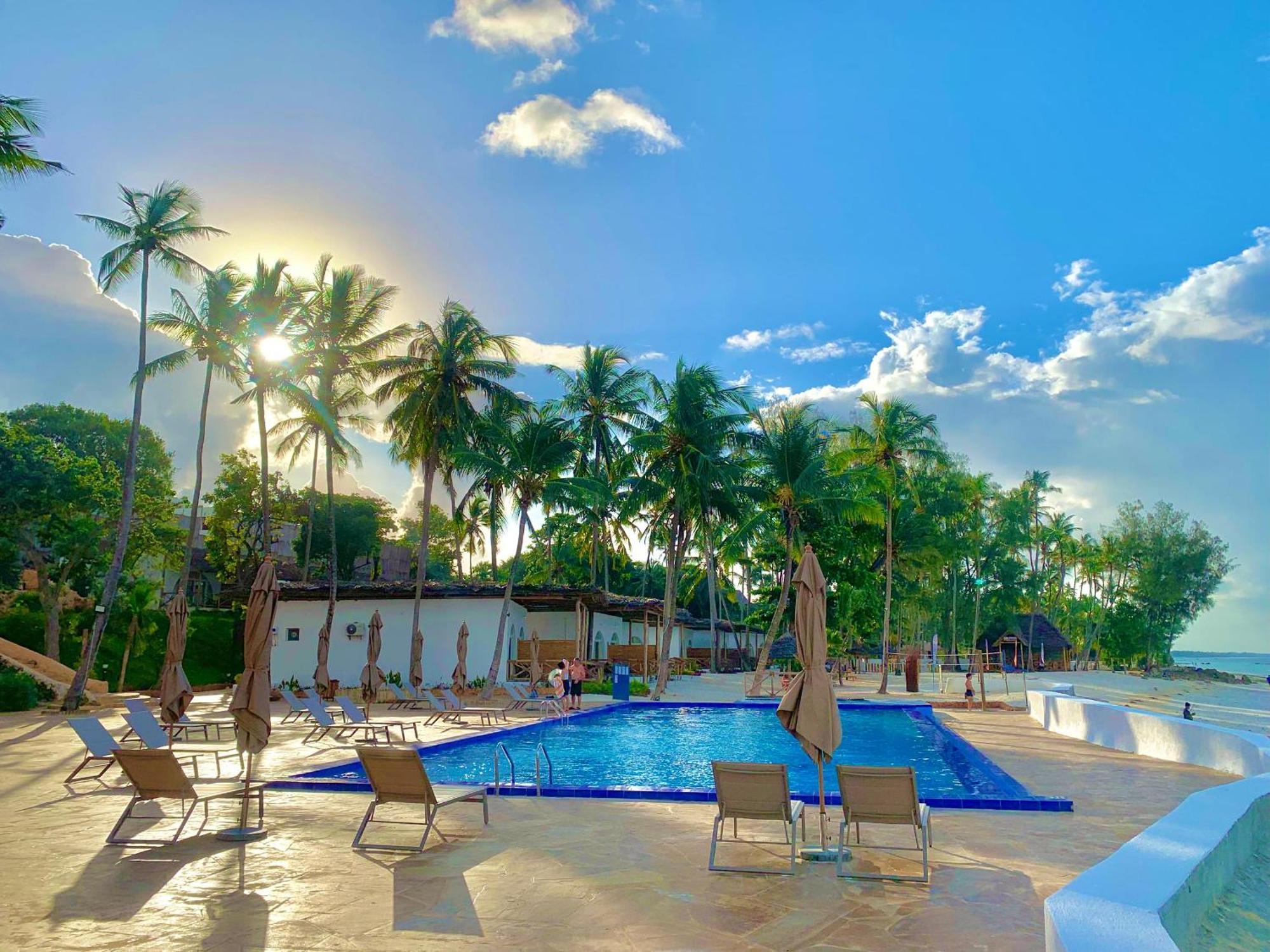 Royal Mandarin & Semesteranläggning (resort) Pwani Mchangani